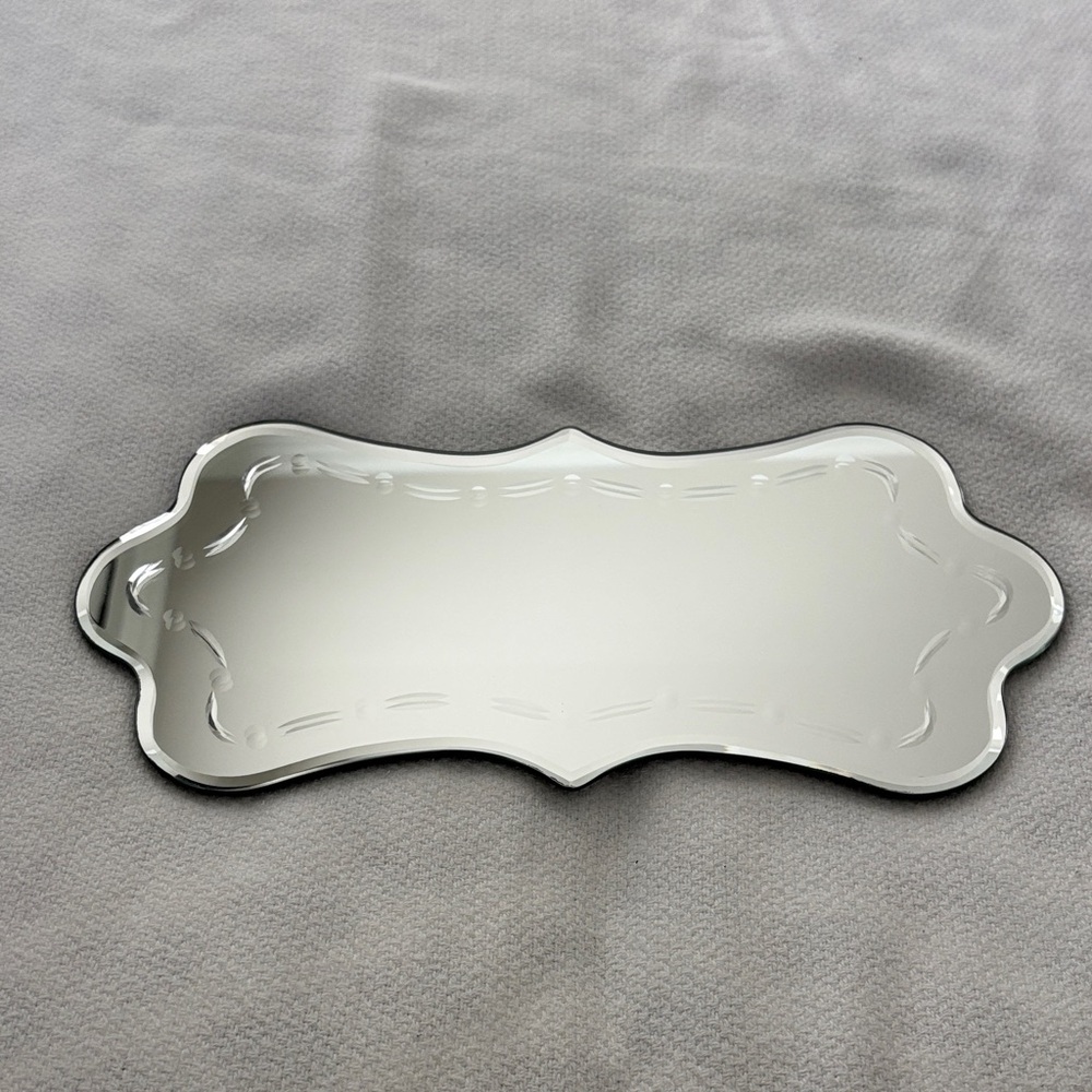 Pottery Barn Kids Beveled Scalloped Mirror 14in